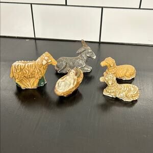 Vintage Nativity Figures Jesus Barn Animals Christmas Decor Ceramics